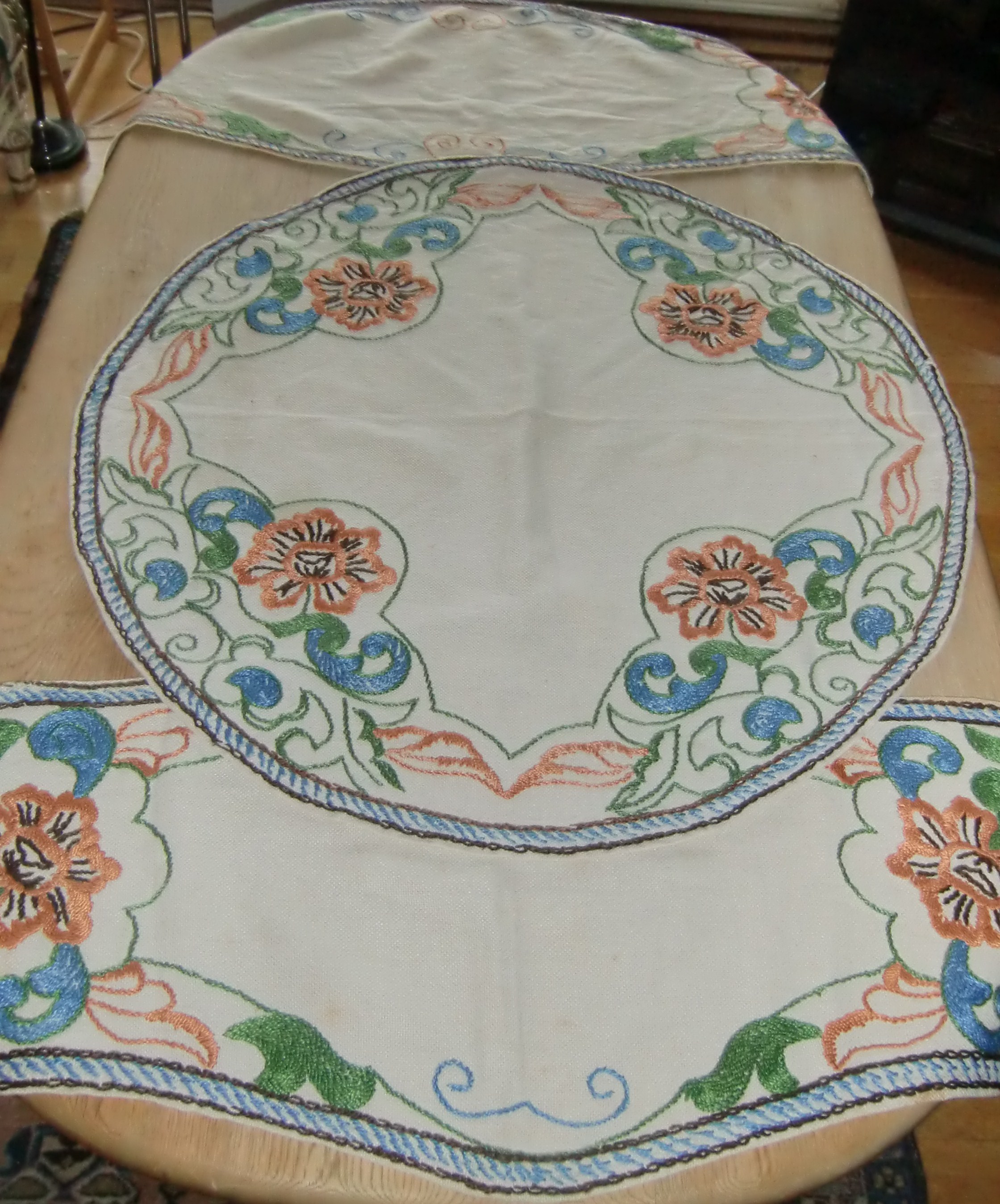 M586M Set of three tablecloth nearly 100 years